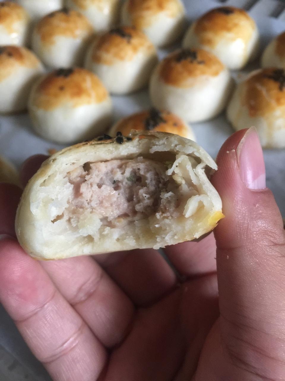 泳式鲜肉榨菜月饼