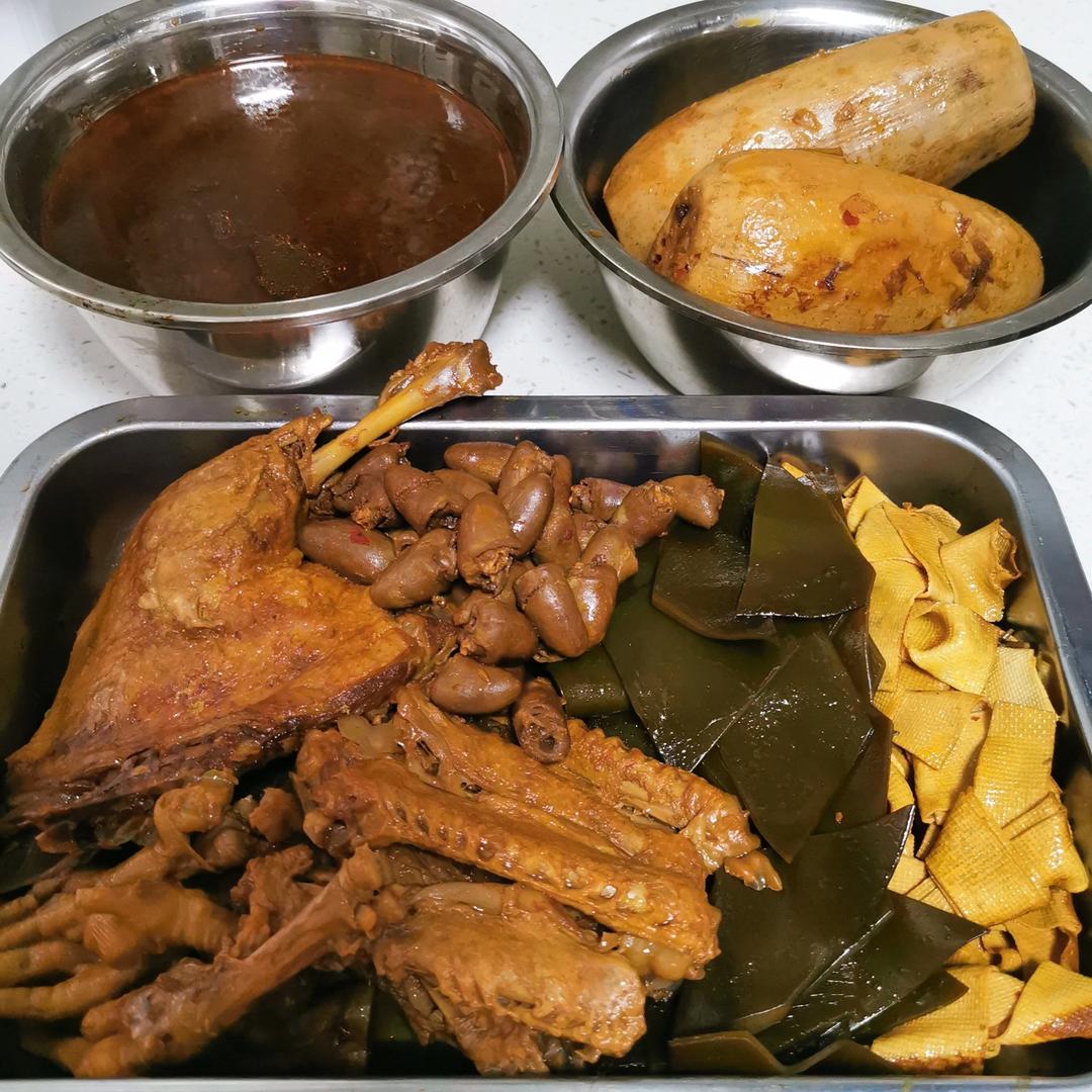 同味周黑鸭（卤鸭货）