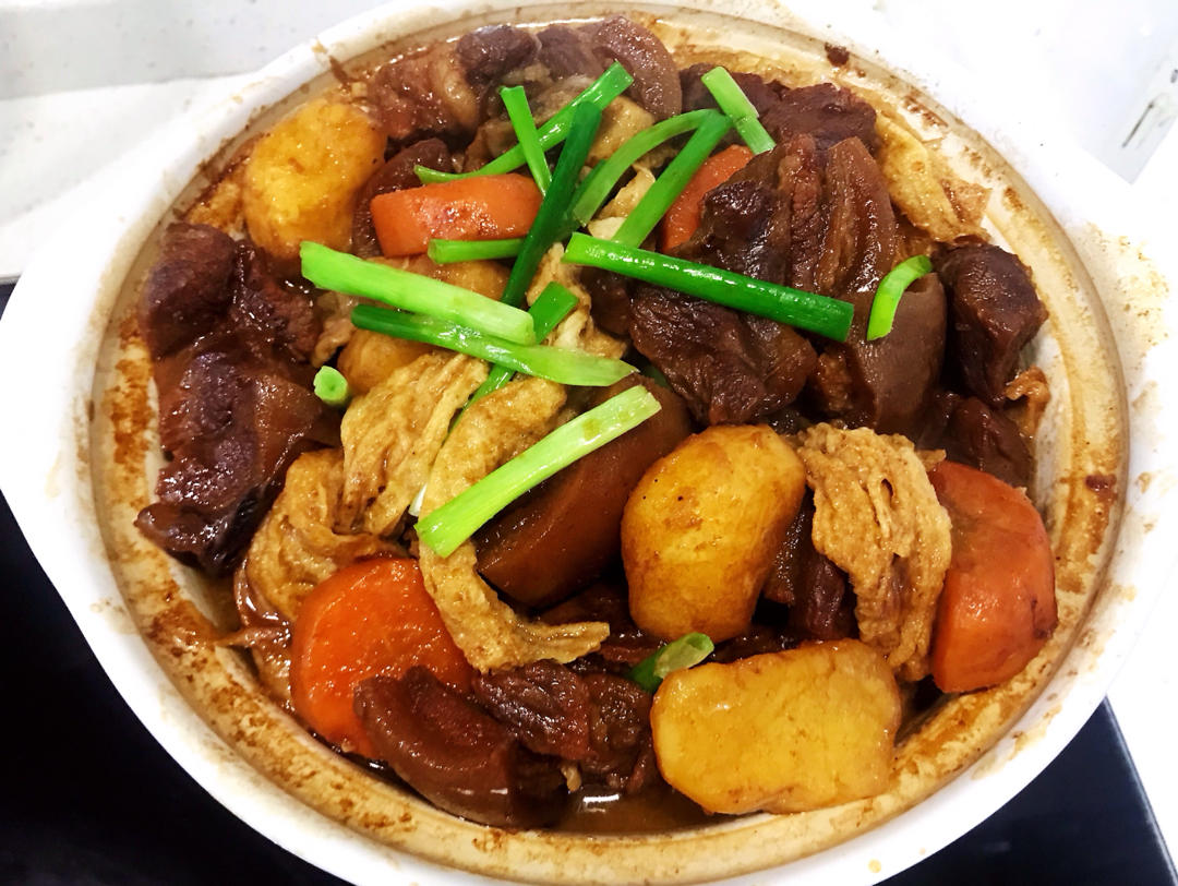 暖身广式羊肉煲