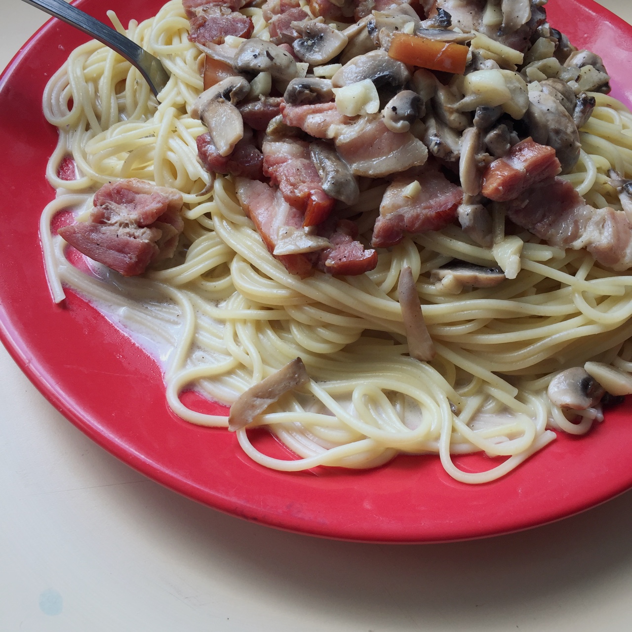 奶油培根意大利面