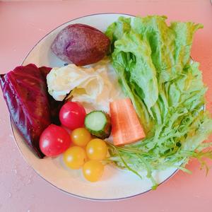 减脂餐/紫薯鸡蛋蔬菜沙拉的做法 步骤1