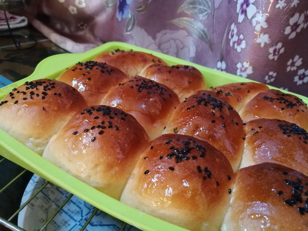 超级柔软拉丝的蜂蜜小餐包