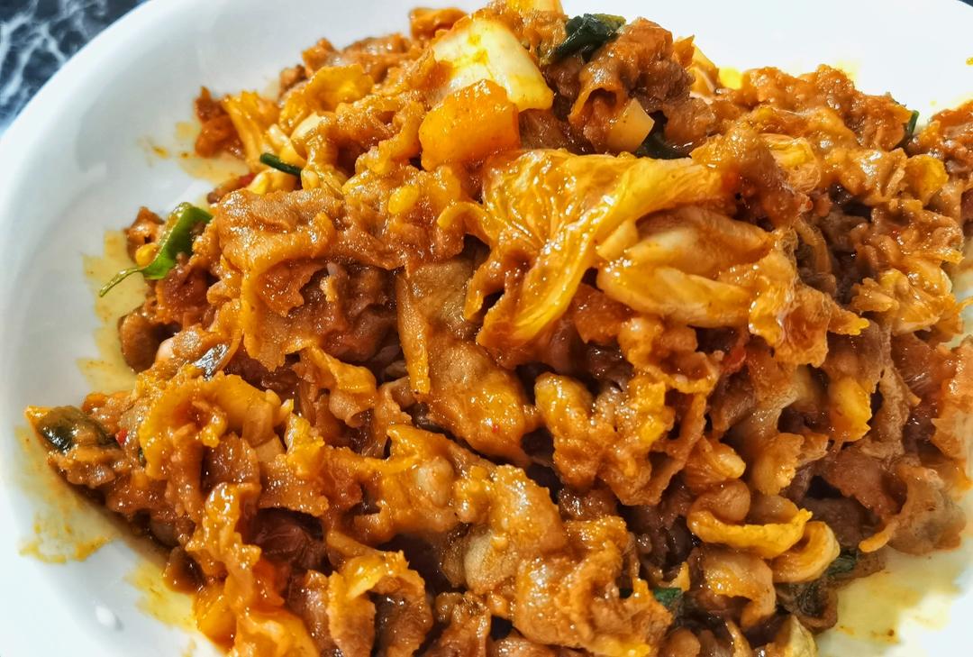 泡菜炒肥牛