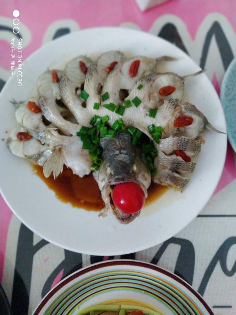 年夜饭系列之孔雀开屏清蒸鲈鱼