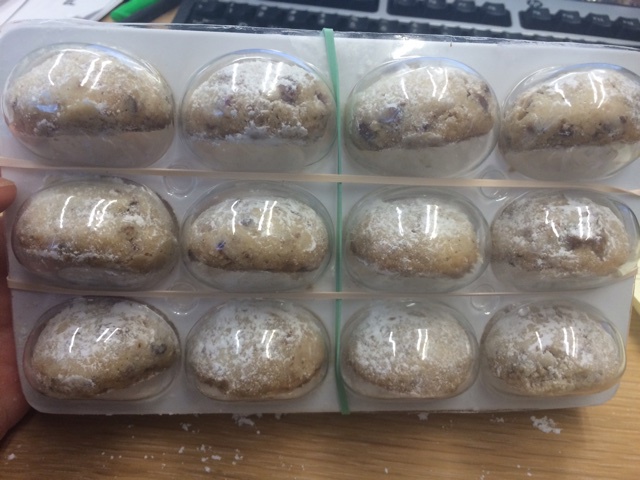 小嶋流美的山核桃雪球饼
