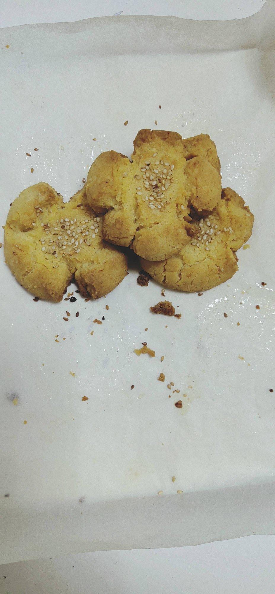 轻轻一按就碎掉的原味桃酥（不输猪油版）