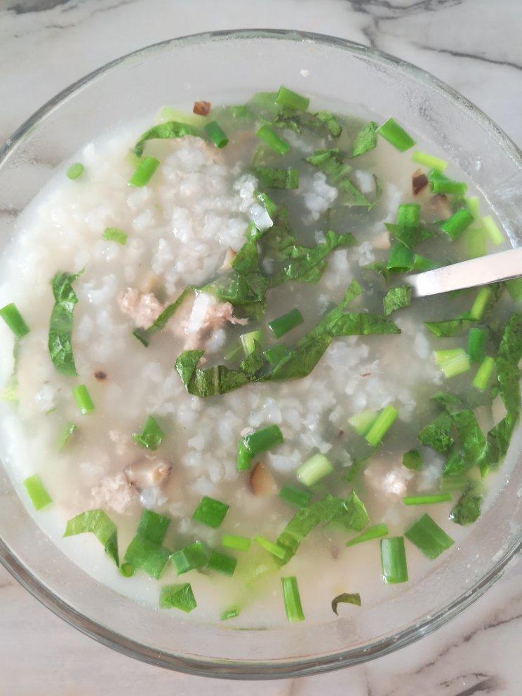 素苏苏苏做的暖暖的青菜瘦肉粥