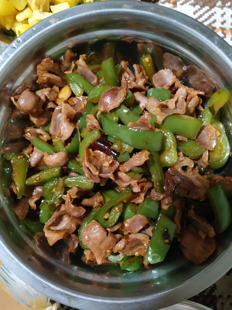 爆炒鸡胗