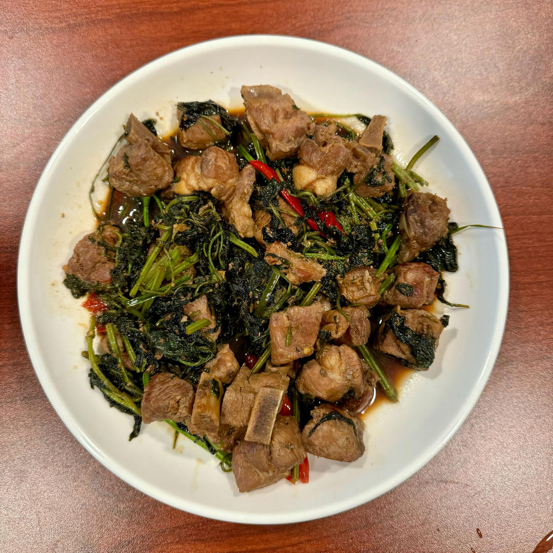 太香了吧—紫苏焖排骨