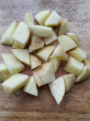 鸭油香蒜烤土豆的做法 步骤3