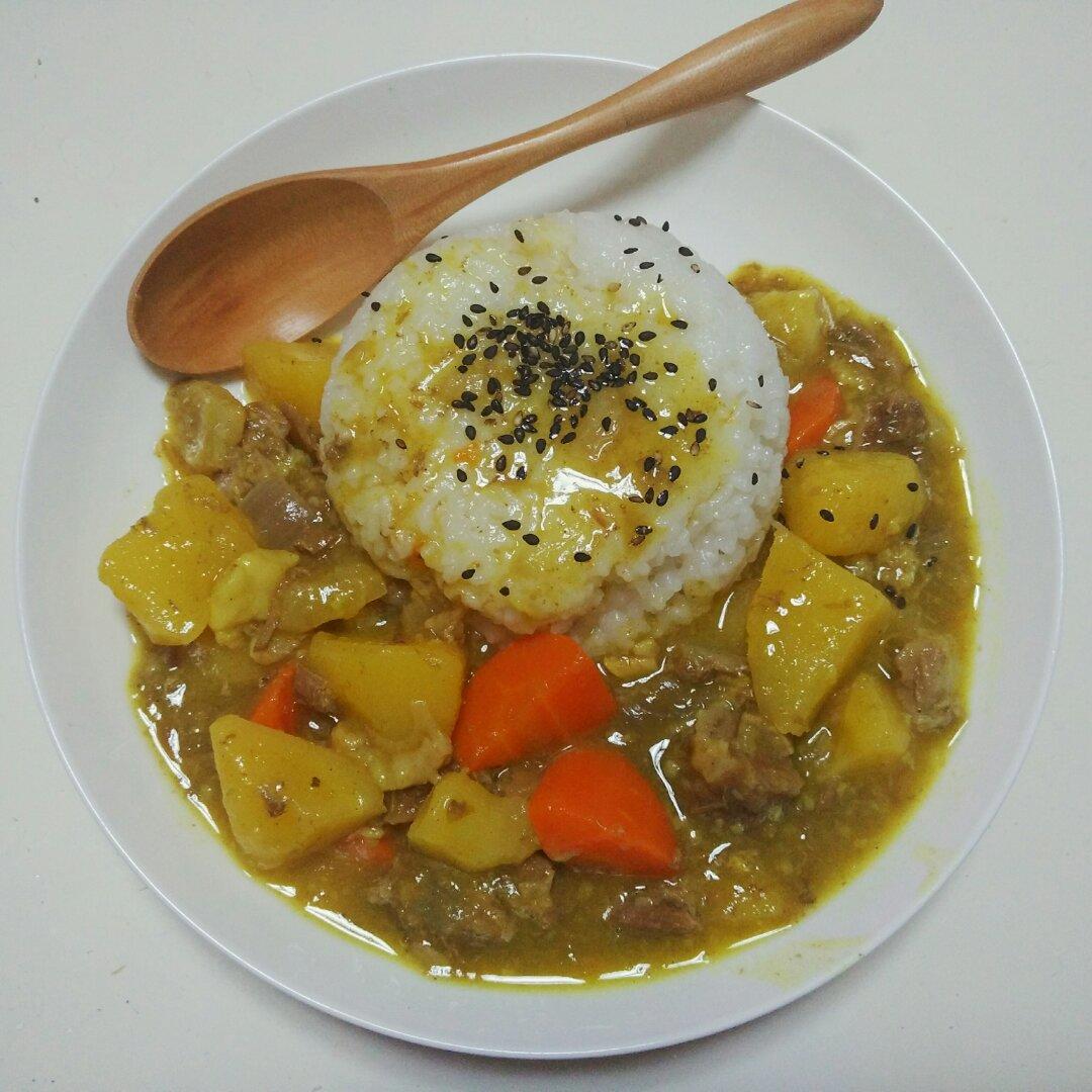 咖喱牛腩