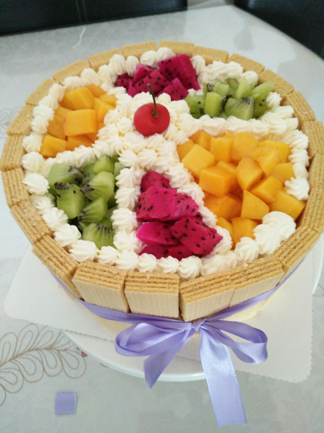 生日蛋糕教程【威化饼干围边】