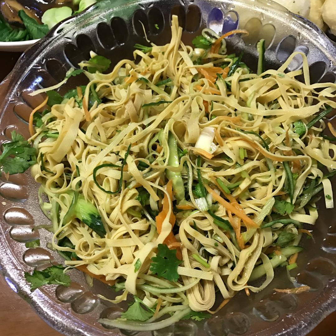 凉拌豆腐皮
