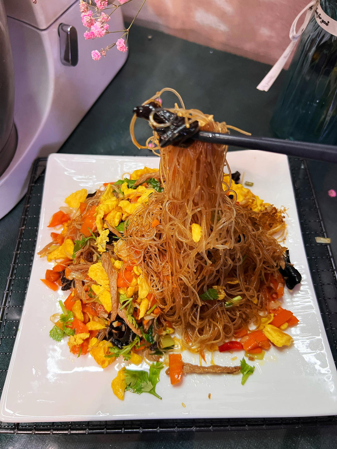 肉丝鸡蛋炒米粉