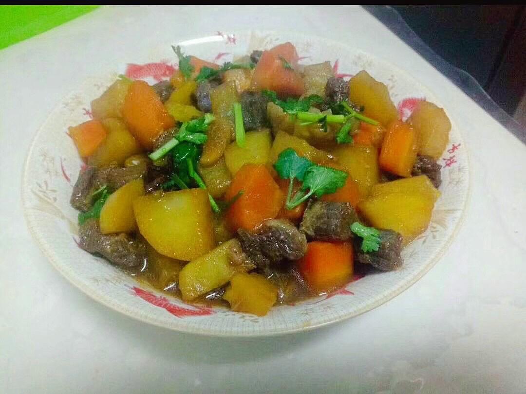土豆炖牛肉