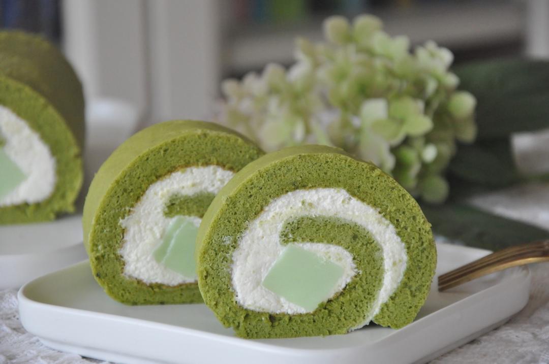 蜜柑mg做的抹茶戚风蛋糕卷
