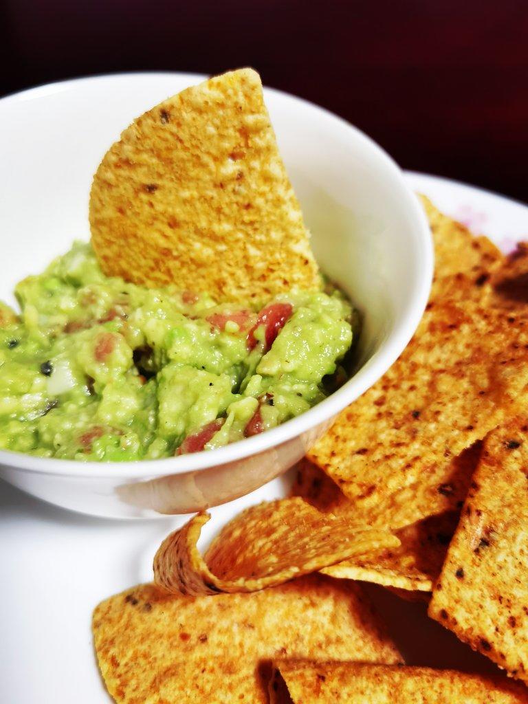 lili_24eg做的guacamole 墨西哥牛油果酱,配玉米片
