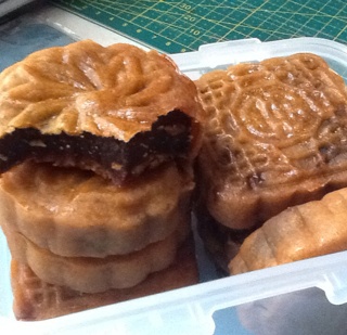 广式豆沙月饼