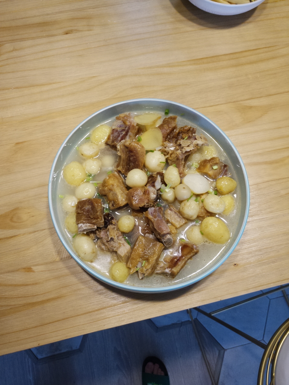 腊排骨炖小土豆的做法