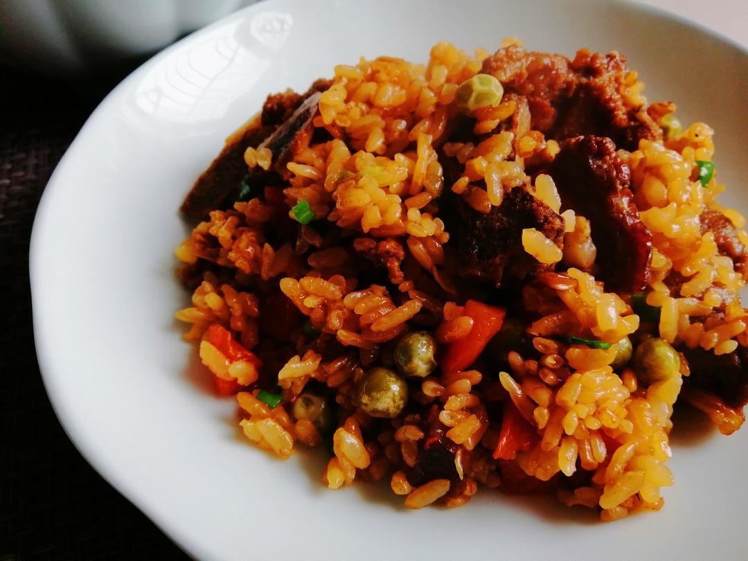 【排骨焖饭】