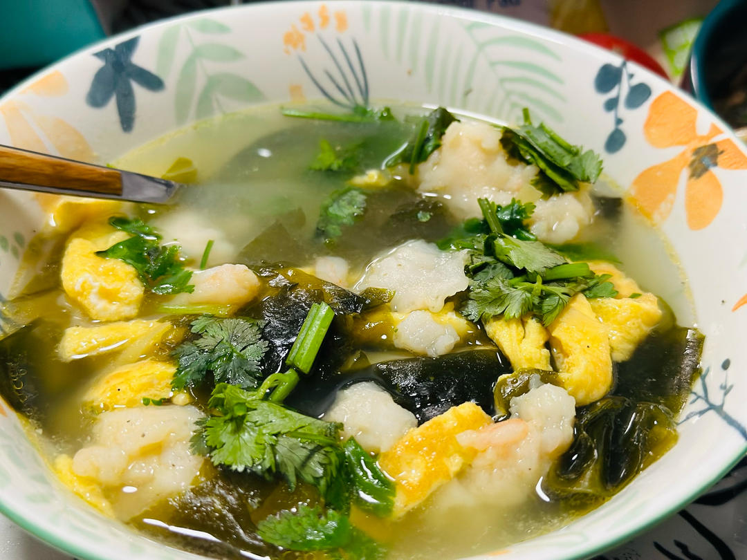 自制Q弹鲜美紫菜虾滑汤‼️低脂好喝