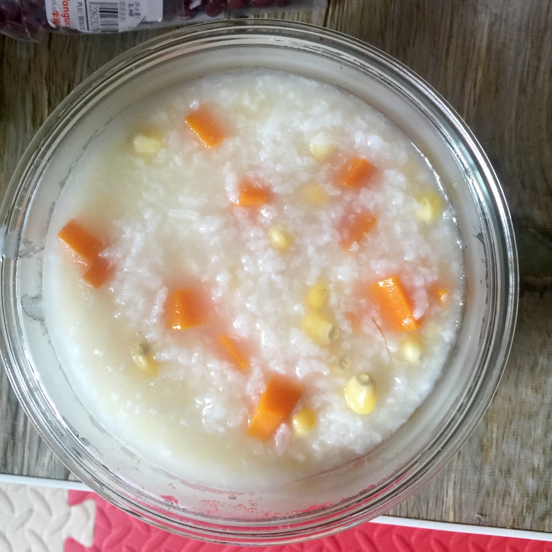 玉米胡萝卜火腿粥（电饭煲版）
