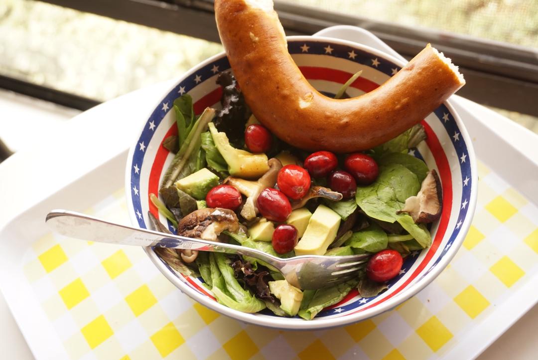 鸡肉能量碗配特色味增酱(Chicken energy bowl with featured miso sauce)的做法