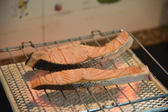 日式盐烤三文鱼的做法