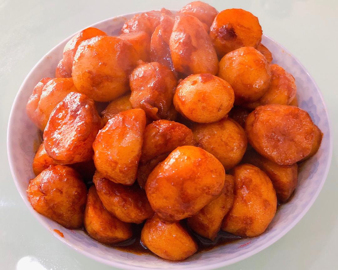 红烧小土豆，新鲜软糯秒杀你的味蕾的做法