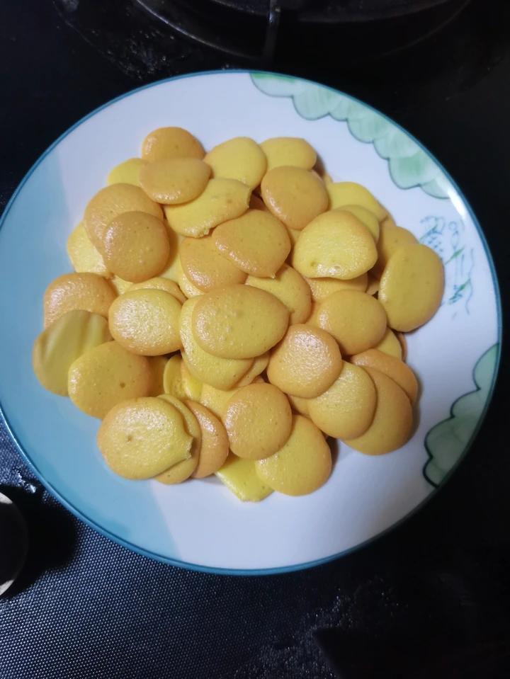 鸡蛋饼干