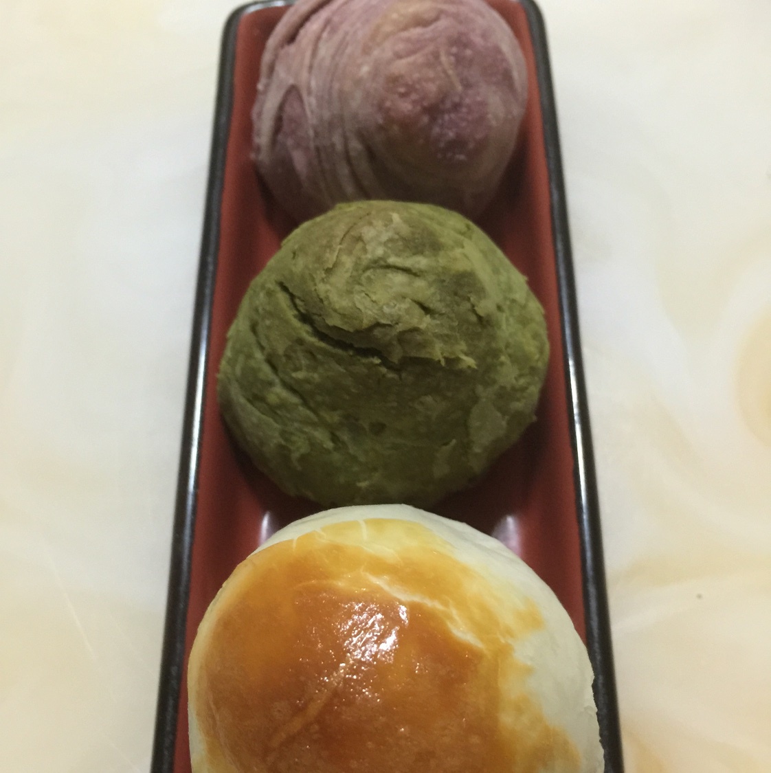 蛋黄酥~紫薯、抹茶、原味~花好月圆，中秋快乐~内附一次做六色蛋黄酥方法~