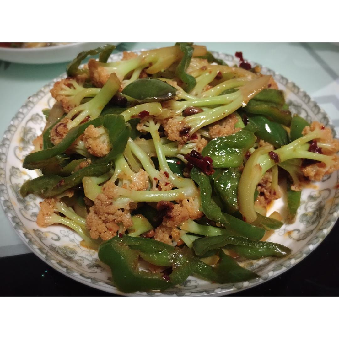 干锅菜花炒青椒