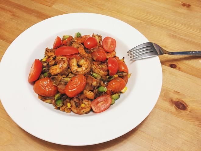 快手鲜虾玉米番茄沙拉shrimp, corn and cherry tomato salad的做法