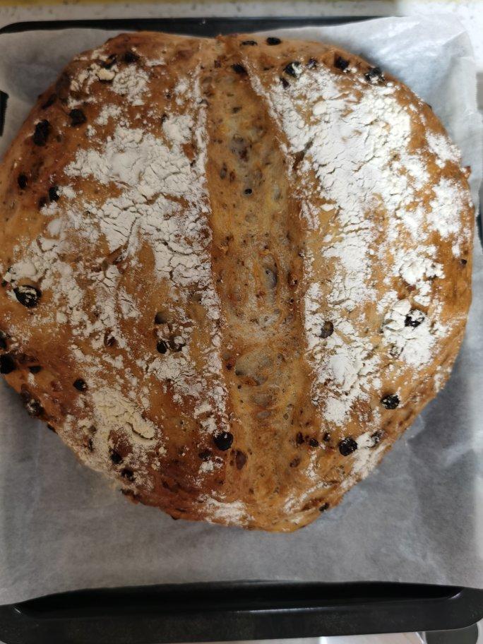 德国婆婆秘方·只多一料·香得上天的全麦核桃蔓越欧包