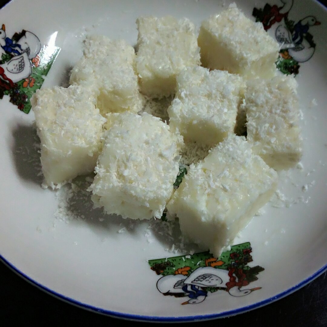 完胜85度C牛奶椰丝小方