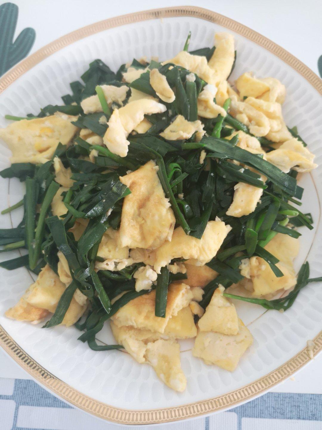 韭菜花炒鸡蛋