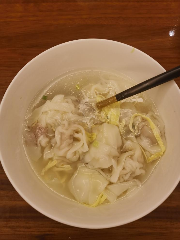 小美 煮小馄饨