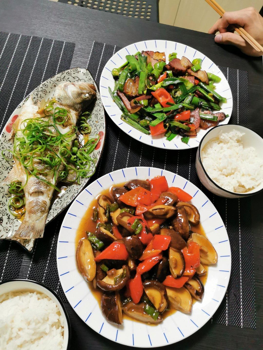 青蒜炒腊肉