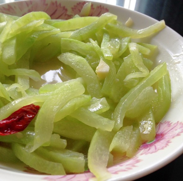 老饶家丨酸辣西瓜皮