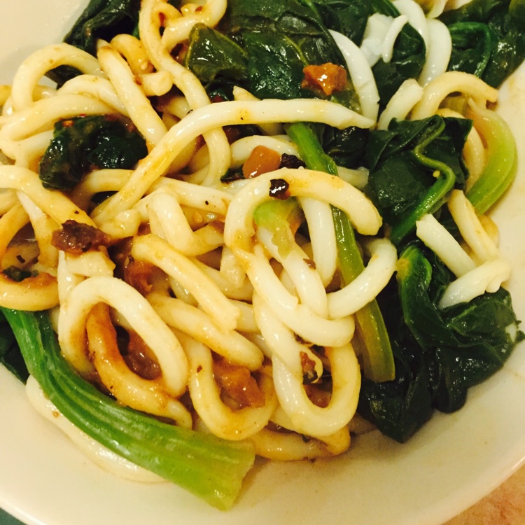 一夫食堂《一碗素面》（自制乌冬面 辣椒油 酱油汁儿 香菇酱 芝麻糊）