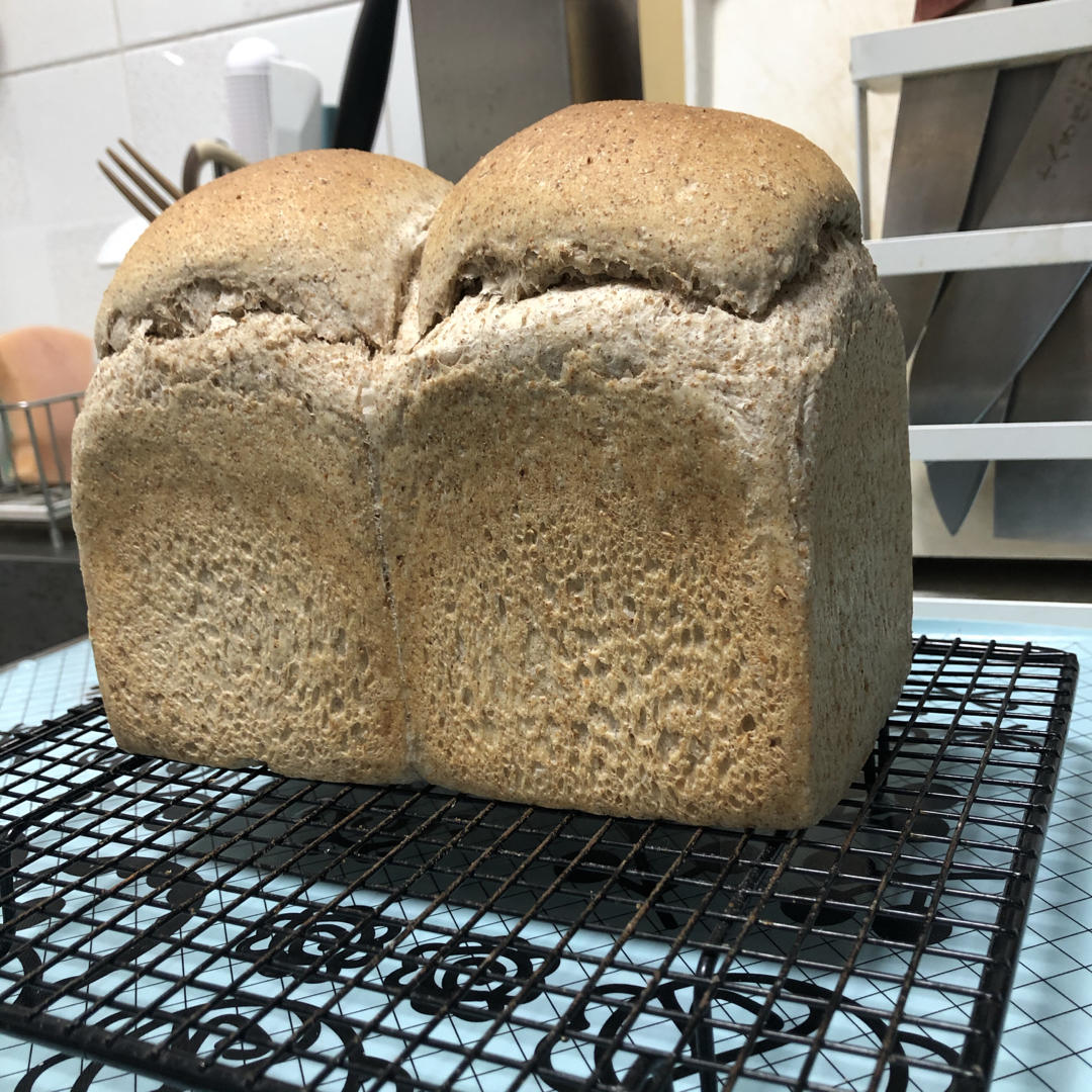 【健康烘培】超低卡黑全麦吐司
