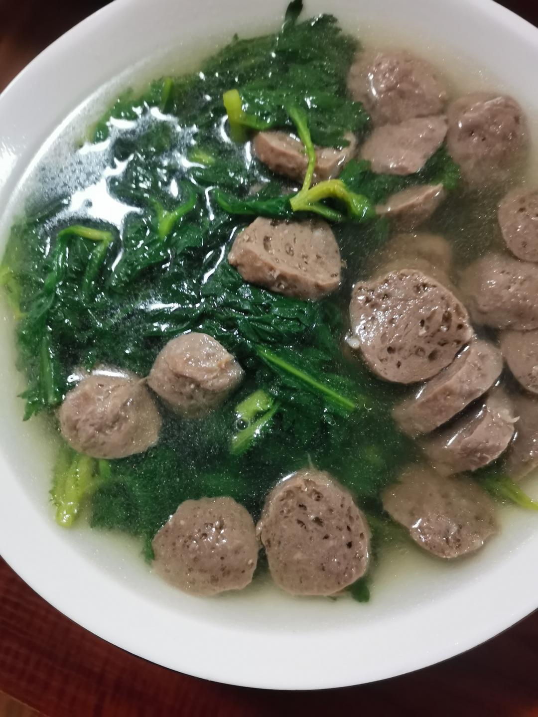 茼蒿的最佳搭配是牛