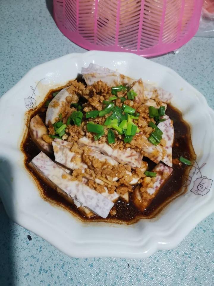 肉末蒸荔浦芋头