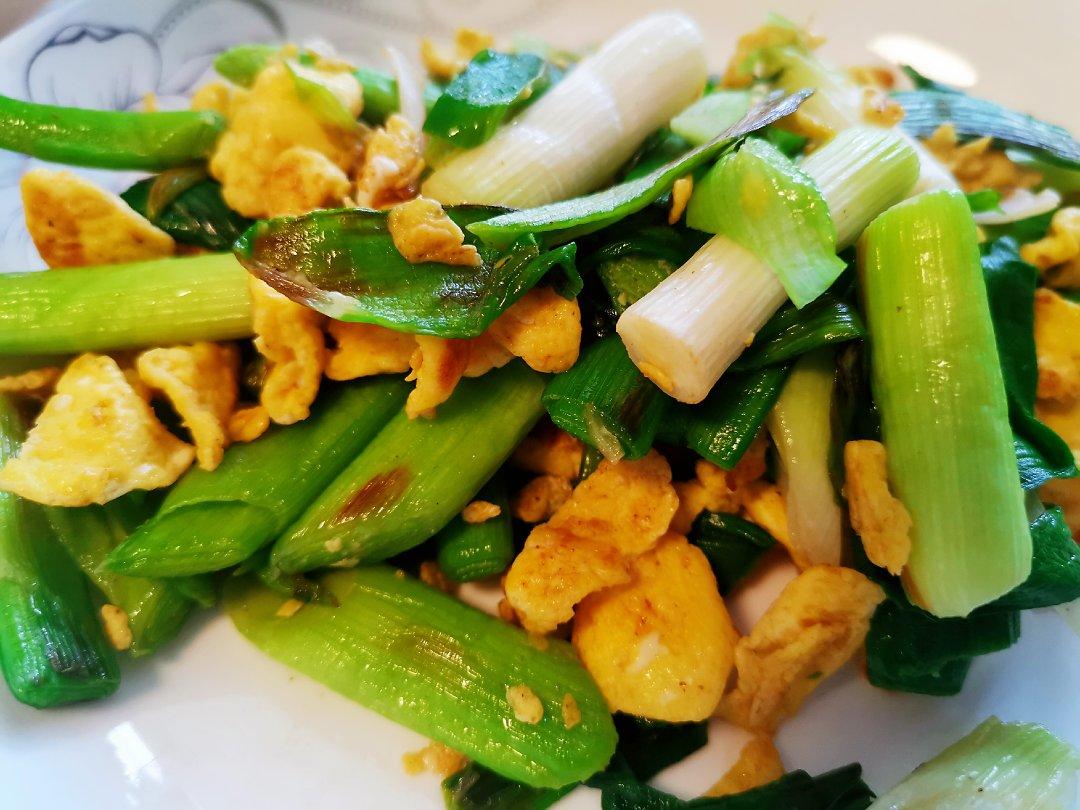 快手蒜苗炒鸡蛋