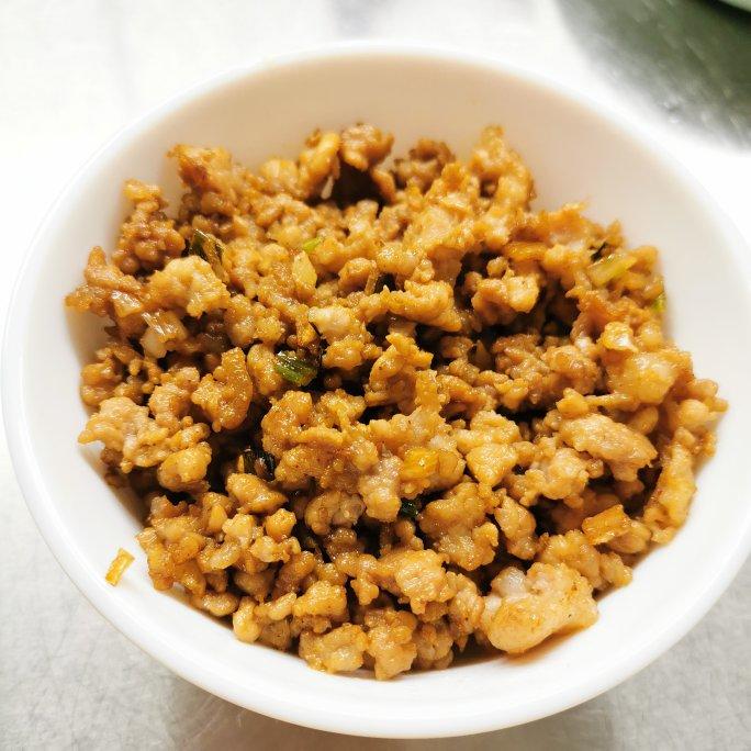 好吃到哭的肉臊子面