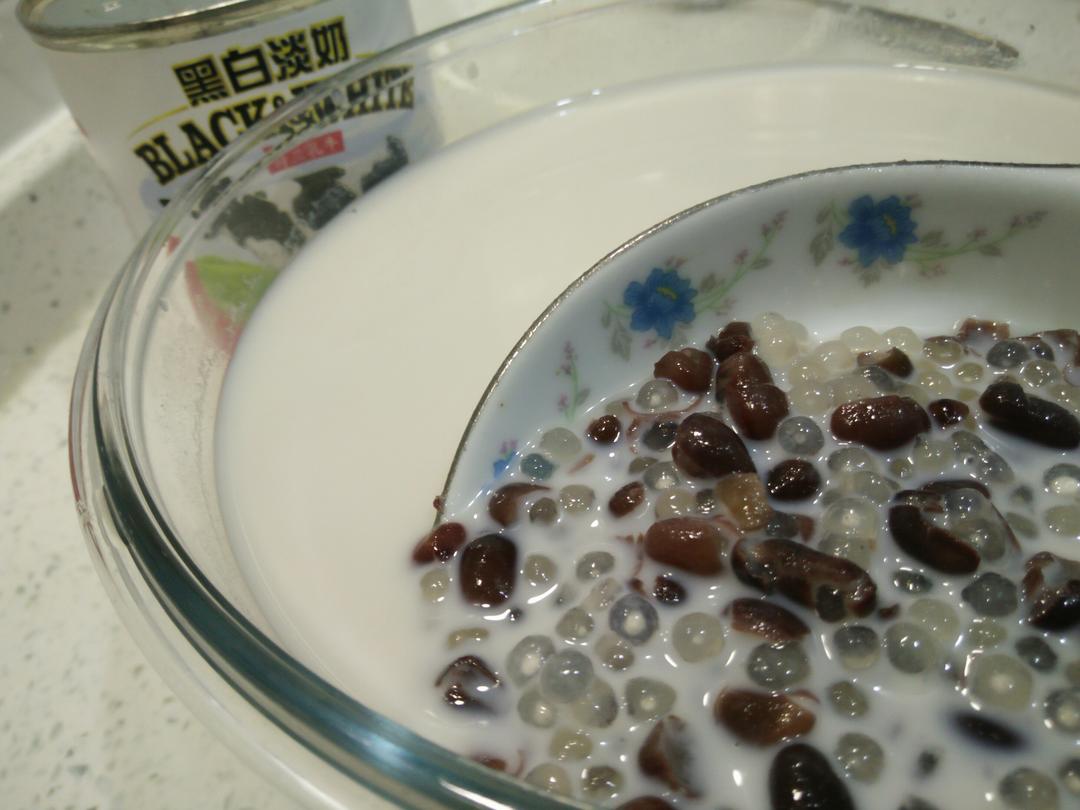 椰汁红豆西米露