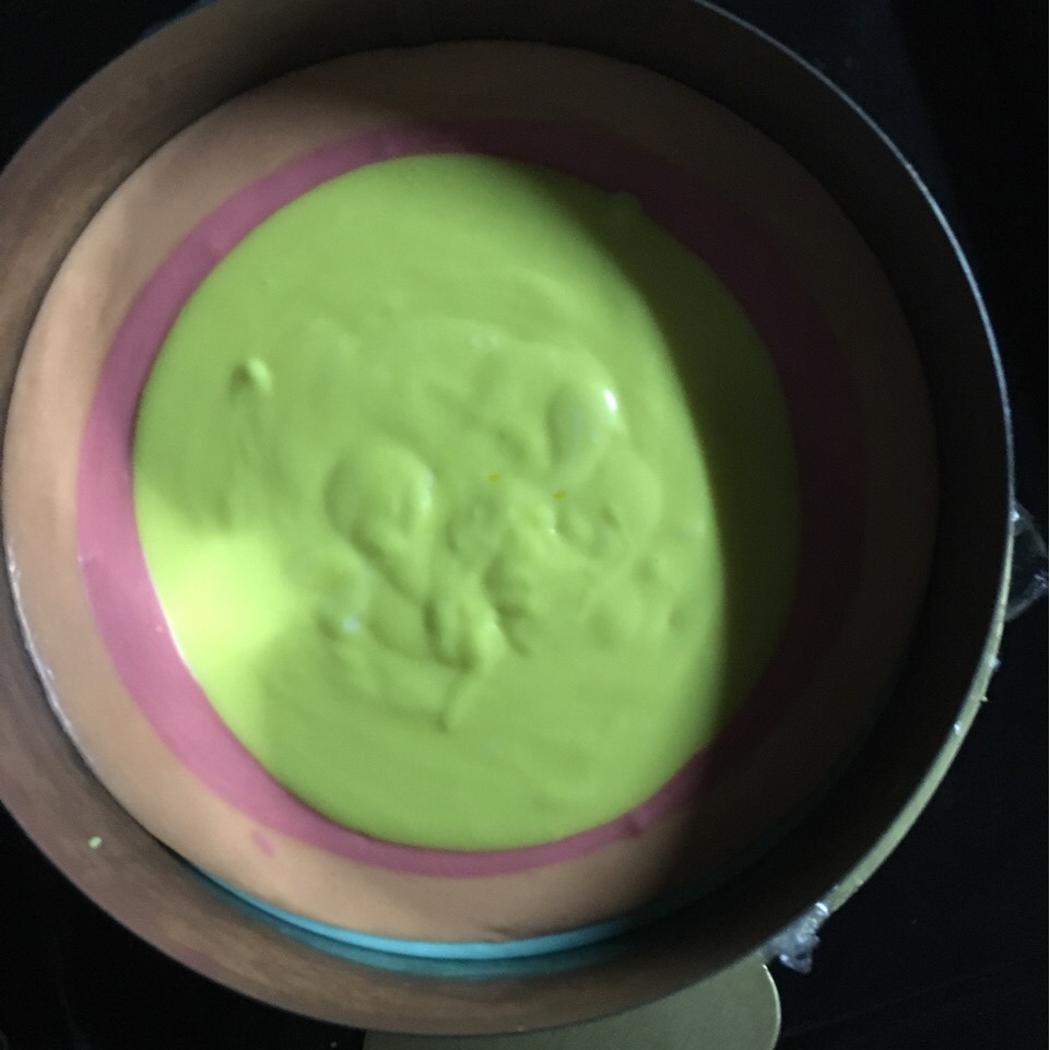 Bakingpie-彩虹慕斯蛋糕