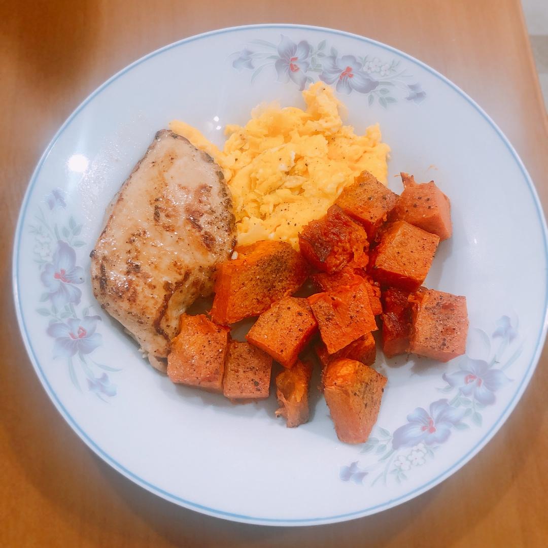 鸡胸肉烤南瓜沙拉
