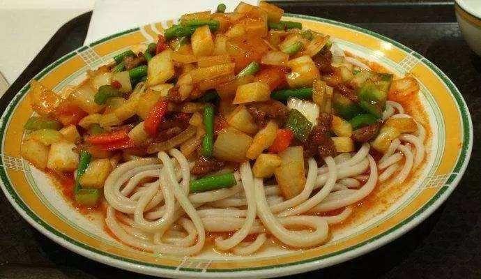 拉条子拌面的做法