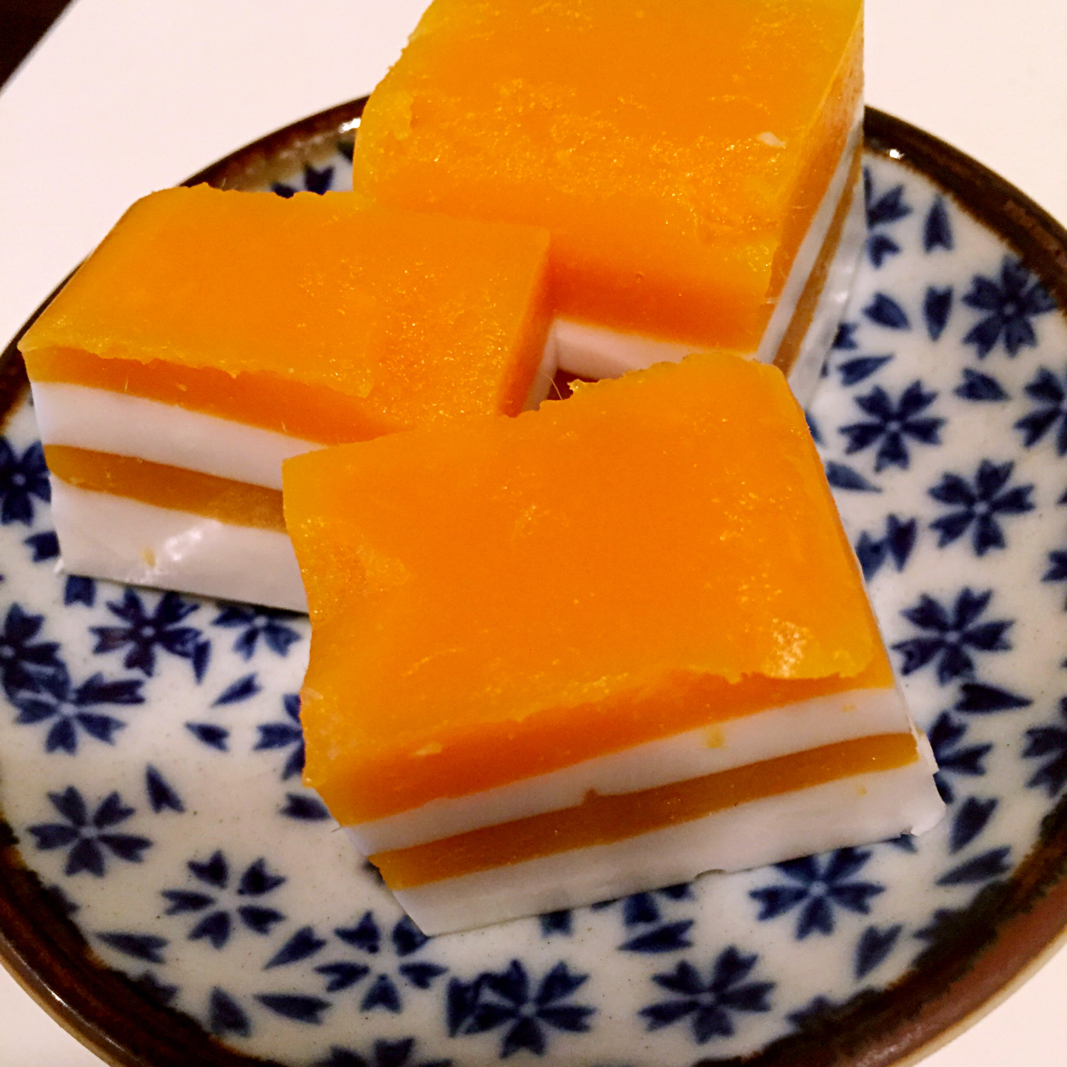 芒果椰汁千层糕